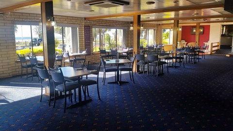 Lacepede Bay Motel - Lightning Ridge Tourism 9