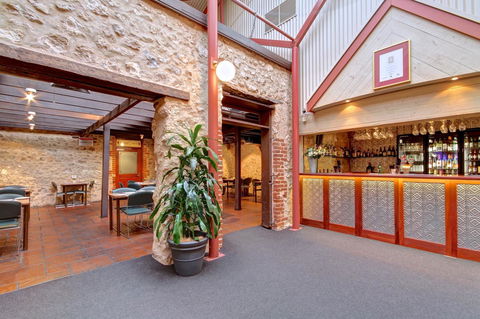 Victoria Hotel Strathalbyn - Lightning Ridge Tourism 10