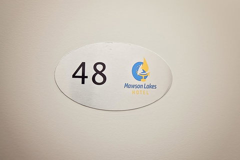 Mawson Lakes Hotel - Lightning Ridge Tourism 35