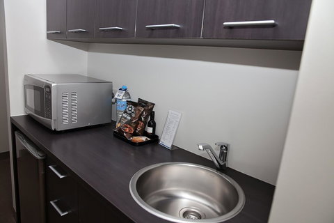 Mawson Lakes Hotel - Lightning Ridge Tourism 32