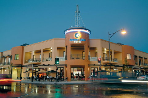 Mawson Lakes Hotel - Lightning Ridge Tourism 8