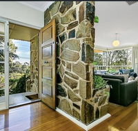Stunning house with beautiful entertainment area - Lightning Ridge Tourism
