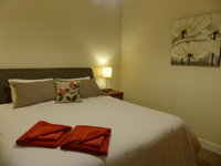 Book Peterborough Accommodation Vacations Lightning Ridge Tourism Lightning Ridge Tourism