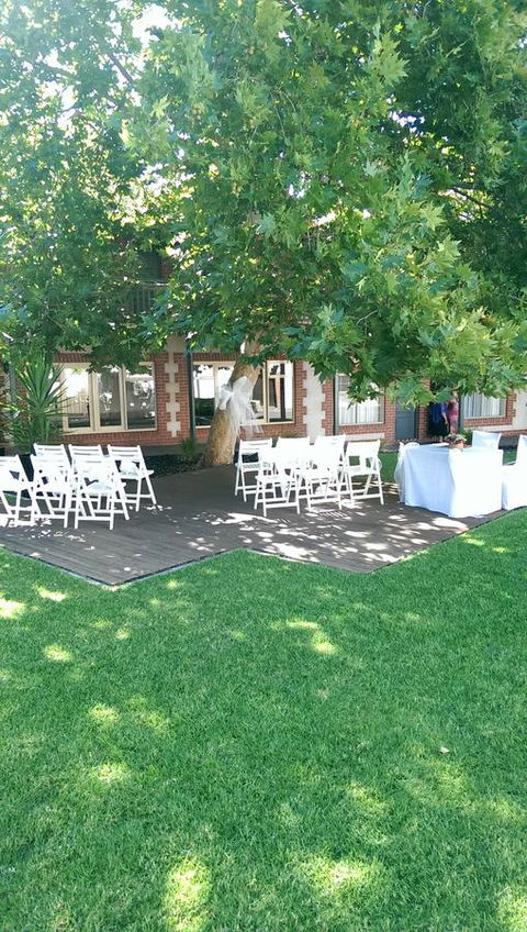 St Francis Winery - Lightning Ridge Tourism 16