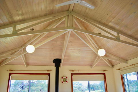 Annie\'s Balquhidder Cottage - Lightning Ridge Tourism 2