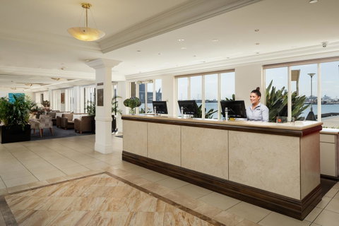Rydges Newcastle - Lightning Ridge Tourism 6