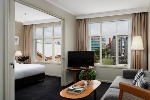 Rydges Newcastle - Lightning Ridge Tourism 19