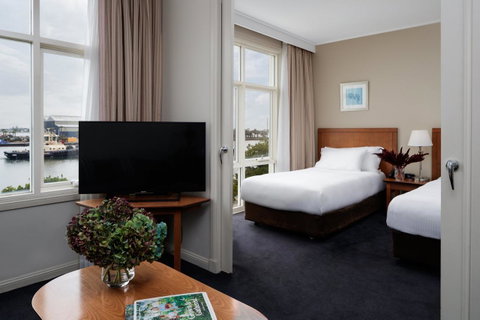Rydges Newcastle - Lightning Ridge Tourism 18