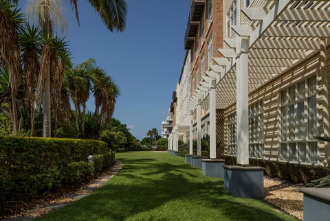 Rydges Newcastle - Lightning Ridge Tourism 3