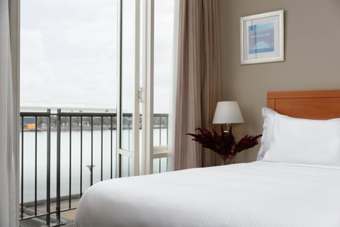 Rydges Newcastle - Lightning Ridge Tourism 17