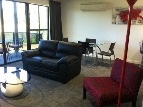 Cattlemans Country Motor Inn & Serviced Apartments - Lightning Ridge Tourism 23