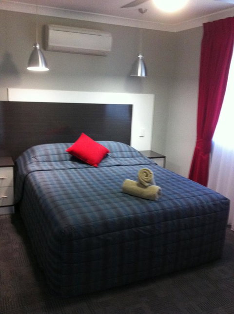 Cattlemans Country Motor Inn & Serviced Apartments - Lightning Ridge Tourism 22