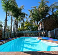 Cattlemans Country Motor Inn  Serviced Apartments - Lightning Ridge Tourism
