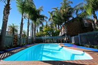 Book Dubbo Accommodation Vacations Lightning Ridge Tourism Lightning Ridge Tourism