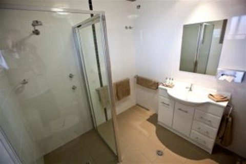 Cattlemans Country Motor Inn & Serviced Apartments - Lightning Ridge Tourism 27