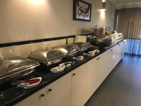 Cattlemans Country Motor Inn & Serviced Apartments - Lightning Ridge Tourism 5