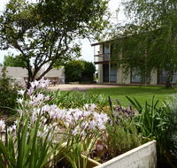 Coonawarra Motor Lodge - Lightning Ridge Tourism