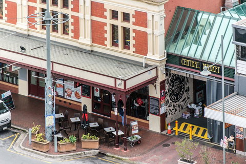 Executive Suite, Incredible Views Of City - Lightning Ridge Tourism 8