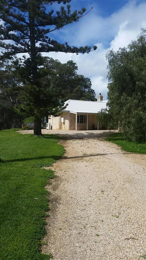 Peppermint Farm Cottage - Lightning Ridge Tourism 2