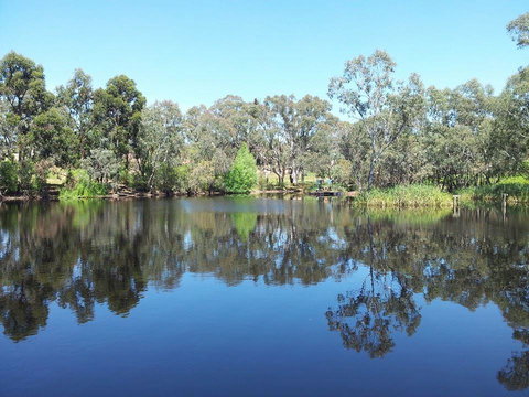 Grand Cru Estate Homestead - Lightning Ridge Tourism 9