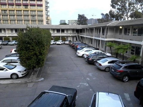 HotelMOTEL Adelaide - Lightning Ridge Tourism 1