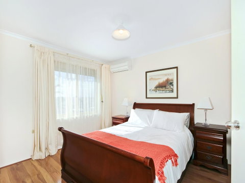 Moana Magic - C21 SouthCoast Holidays - Lightning Ridge Tourism 6