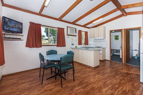 Echo Holiday Parks - Naracoorte - Lightning Ridge Tourism 13