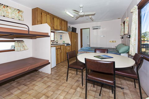 Echo Holiday Parks - Naracoorte - Lightning Ridge Tourism 1