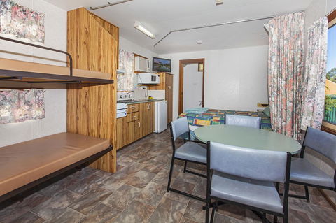 Echo Holiday Parks - Naracoorte - Lightning Ridge Tourism 10