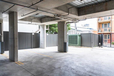 Modern 2 Bedroom+WIFI/Netflix/Parking+Great Views! - Lightning Ridge Tourism 17