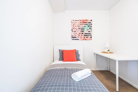 Modern 2 Bedroom+WIFI/Netflix/Parking+Great Views! - Lightning Ridge Tourism 23