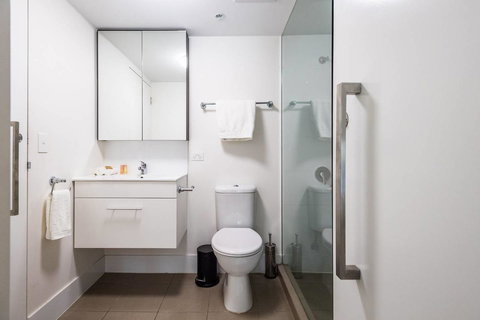 Modern 2 Bedroom+WIFI/Netflix/Parking+Great Views! - Lightning Ridge Tourism 27