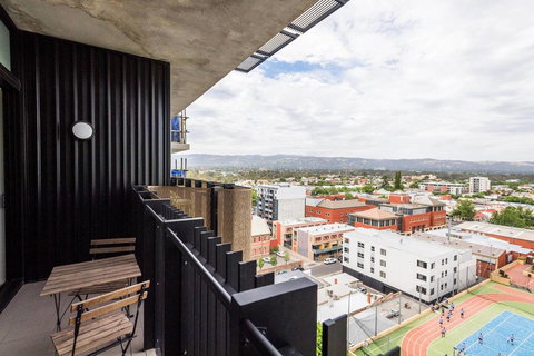 Modern 2 Bedroom+WIFI/Netflix/Parking+Great Views! - Lightning Ridge Tourism 12