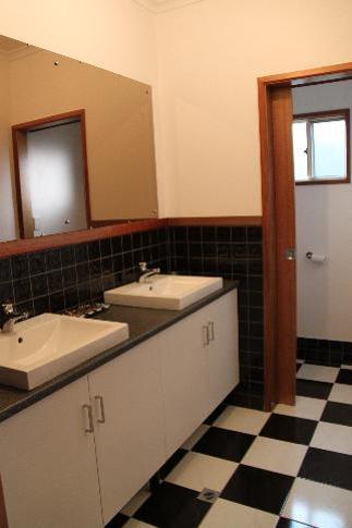 LAS ARENAS - The Sands - BEACH HOUSE - Lightning Ridge Tourism 6