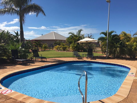 Escape 2 Exmouth - Lightning Ridge Tourism 2
