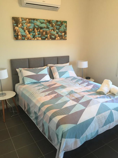 Escape 2 Exmouth - Lightning Ridge Tourism 7