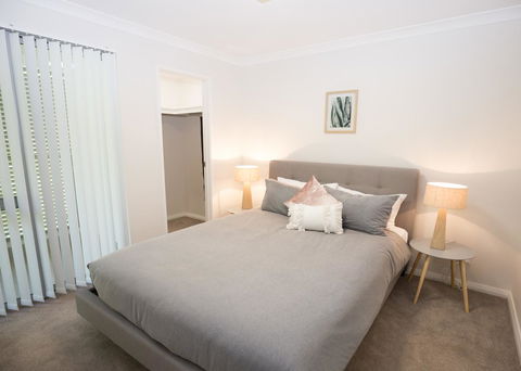 Yaran Suites - Lightning Ridge Tourism 9