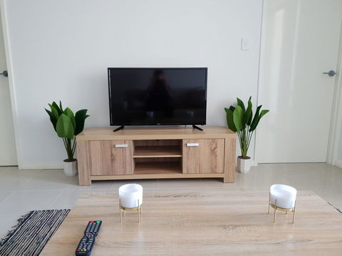 Yaran Suites - Lightning Ridge Tourism 43