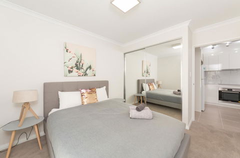 Yaran Suites - Lightning Ridge Tourism 23