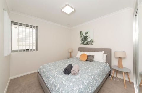 Yaran Suites - Lightning Ridge Tourism 26