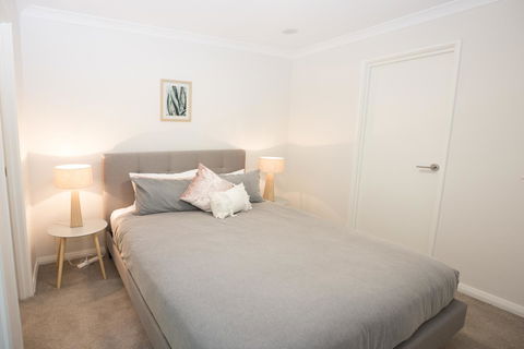 Yaran Suites - Lightning Ridge Tourism 8