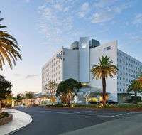 Crown Promenade Perth - Lightning Ridge Tourism