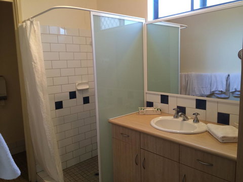 Dunsborough Central Motel - Lightning Ridge Tourism 37