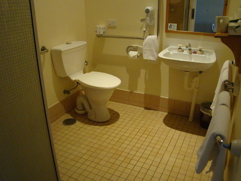 Dunsborough Central Motel - Lightning Ridge Tourism 1