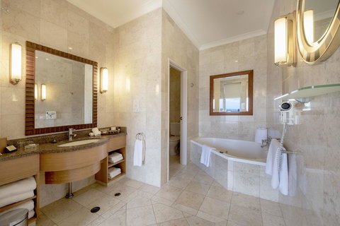 Duxton Hotel Perth - Lightning Ridge Tourism 14