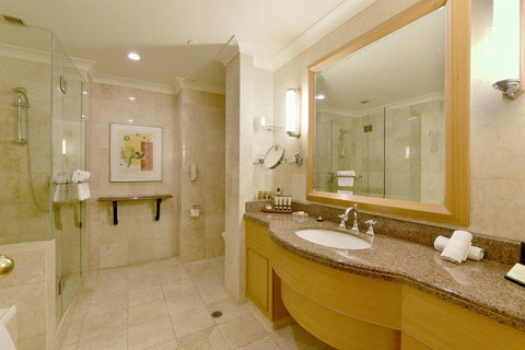 Duxton Hotel Perth - Lightning Ridge Tourism 18