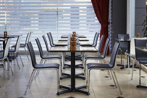 Great Southern Hotel Perth - Lightning Ridge Tourism 11