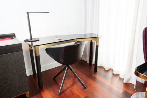 QT Perth - Lightning Ridge Tourism 2