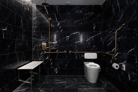 QT Perth - Lightning Ridge Tourism 4