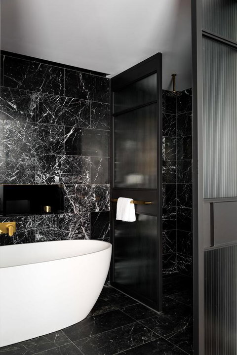 QT Perth - Lightning Ridge Tourism 41